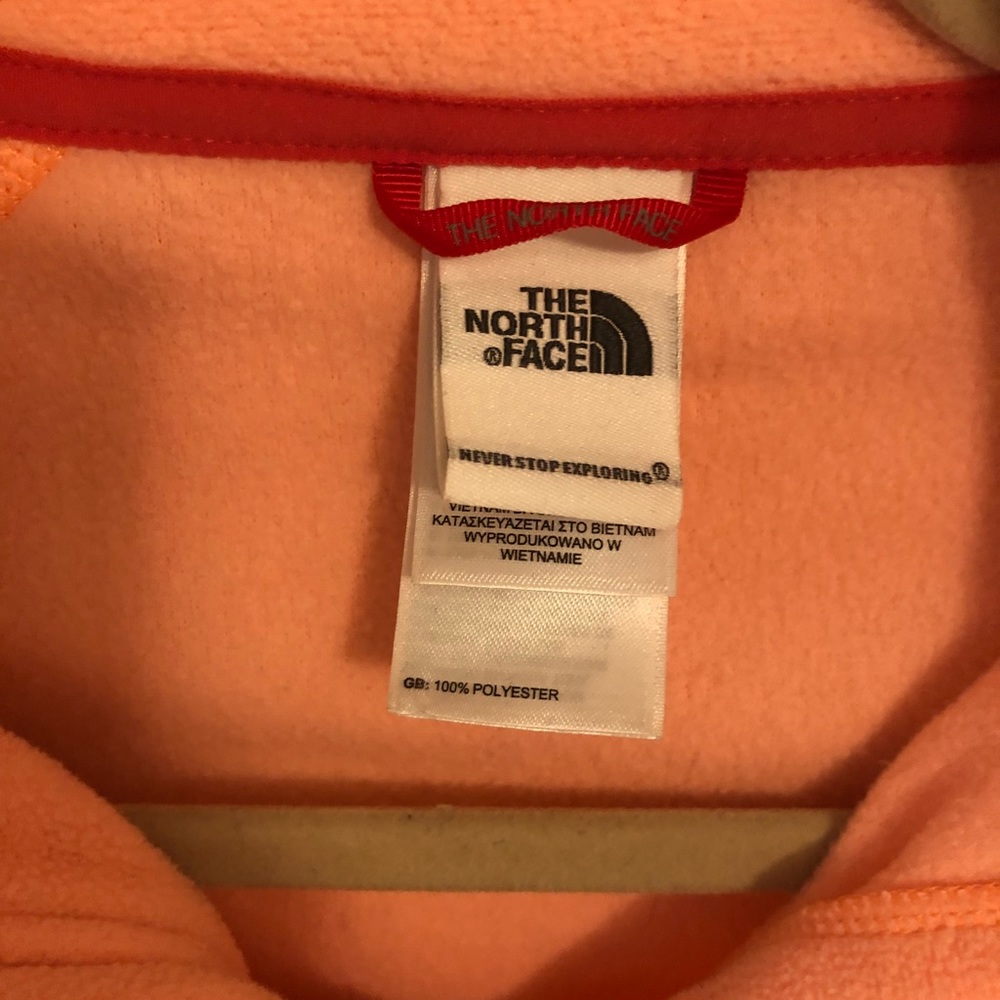Bright North face pullover - Picture 2 of 4